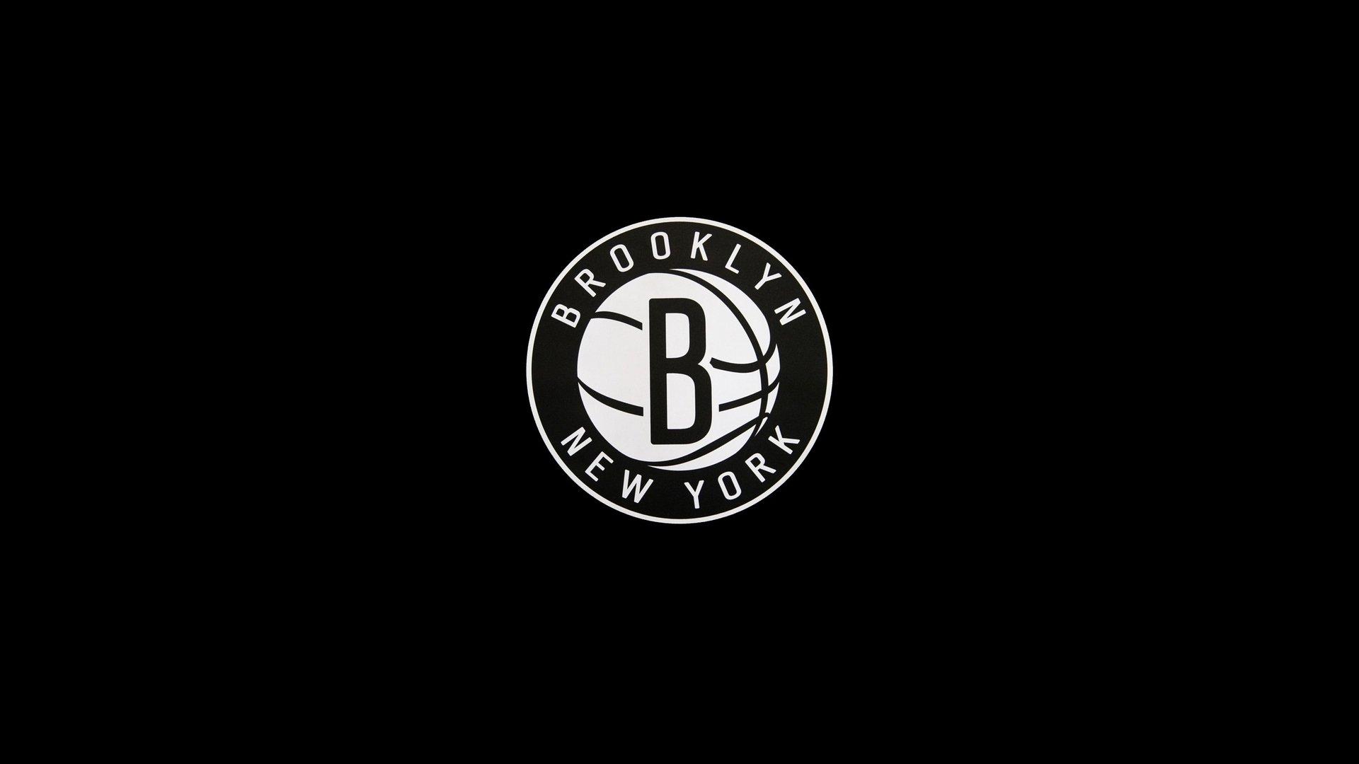 NBA季后赛激战正酣，勇士队逆转取胜，库里再创历史纪录