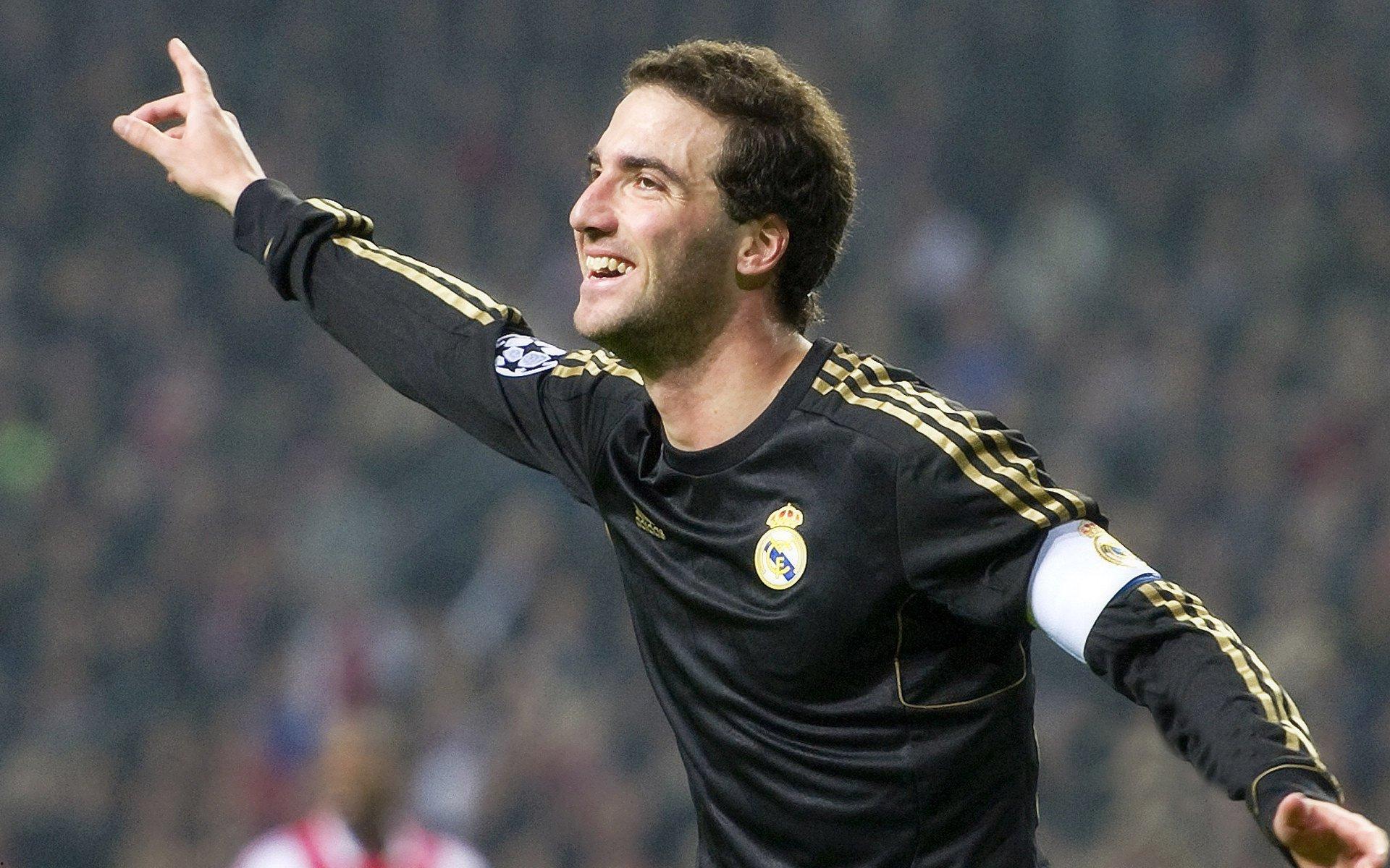 阿尔特塔坦言,年少时放弃网球是因足球输了可以怪队友